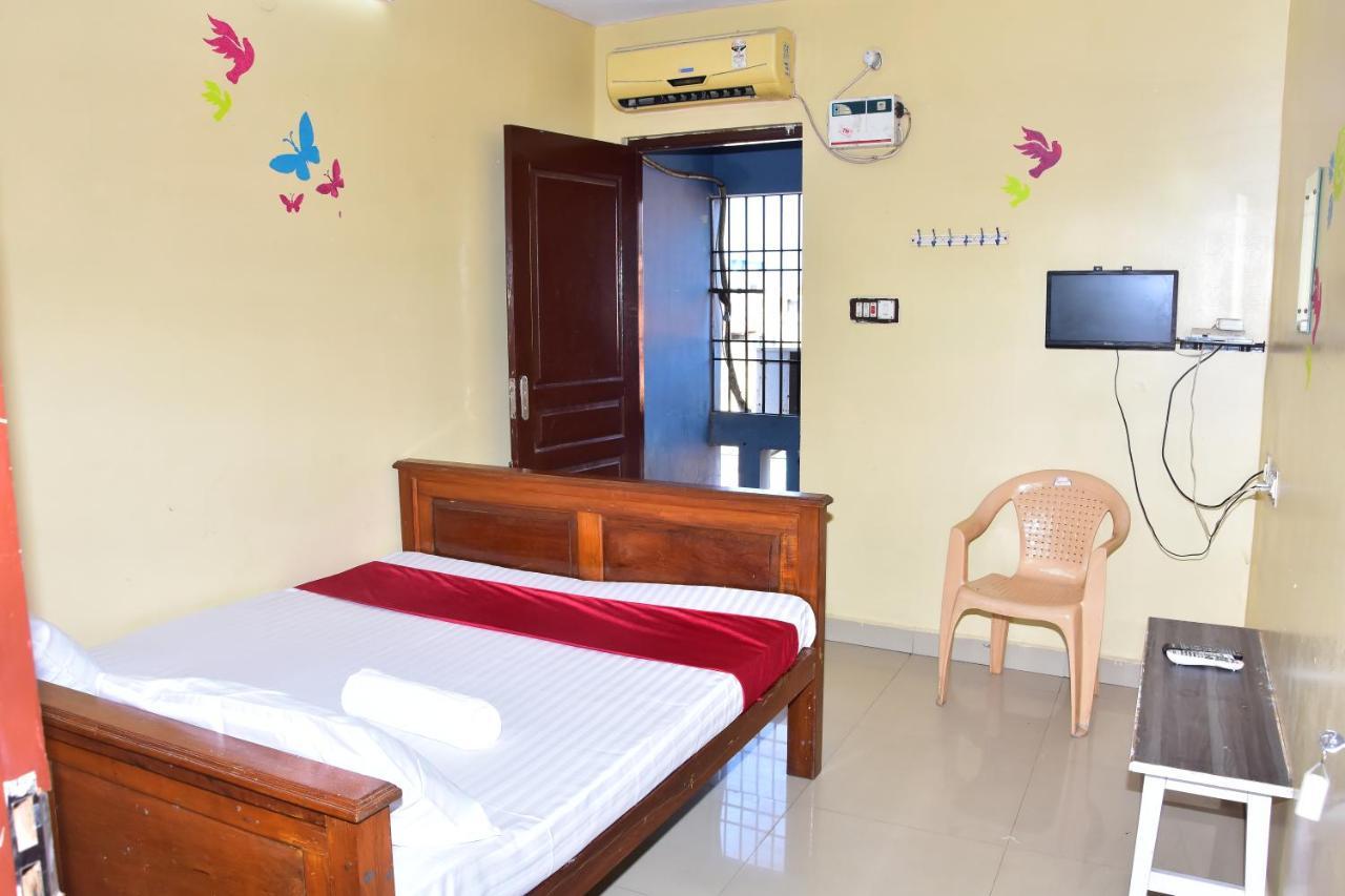 Sri Krishna Guest House Pondichéry Extérieur photo